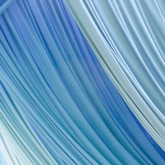 The Best Fabrics for Drapes We’re Seeing in 2022